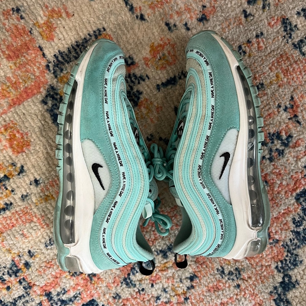 Youth 7 Nike Tennis Shoes. Fits like Womens size 8